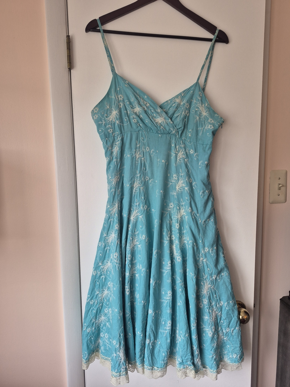 Elegant Turquoise Floral Spaghetti-Strap Mini Dress